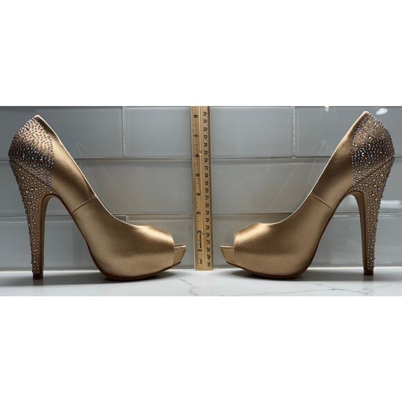 Steve Madden Peep-toe Platform Pumps Heels, Gold Satin, Rhinestones, Size 7, NIB - Picture 5 of 10